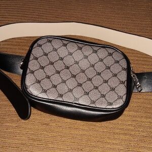 Steve Madden Logo Belt Bag ■ Black Faux Leather Belt